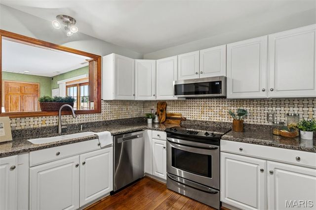 11805 Birmington Drive, Bridgeton, MO 63044