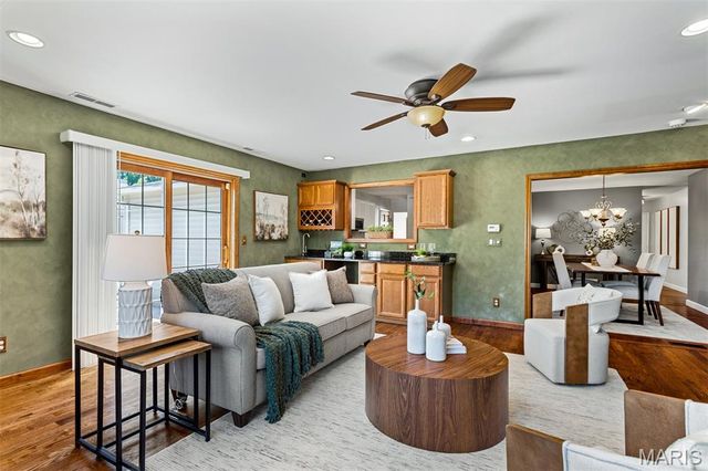 11805 Birmington Drive, Bridgeton, MO 63044