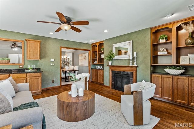 11805 Birmington Drive, Bridgeton, MO 63044