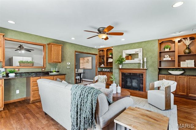 11805 Birmington Drive, Bridgeton, MO 63044