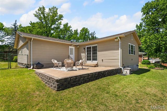 11805 Birmington Drive, Bridgeton, MO 63044