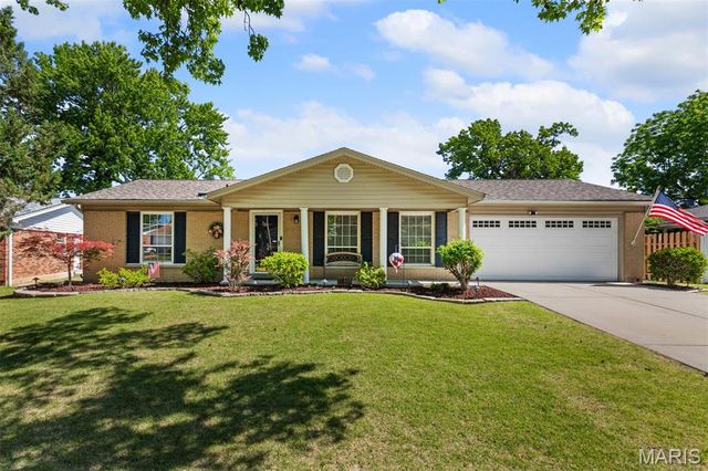 11805 Birmington Drive, Bridgeton, MO 63044