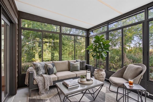 2633 Nightingale Court, Chaska, MN 55318
