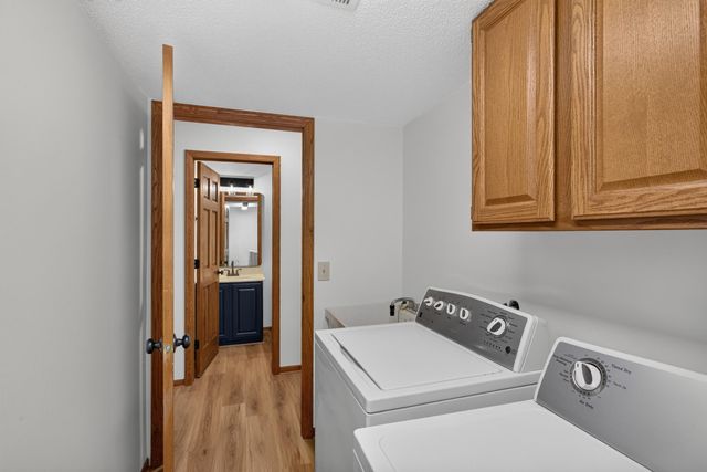 2633 Nightingale Court, Chaska, MN 55318