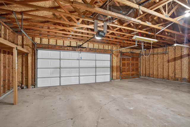 2633 Nightingale Court, Chaska, MN 55318