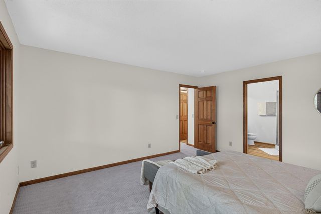 2633 Nightingale Court, Chaska, MN 55318