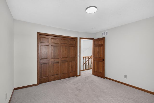2633 Nightingale Court, Chaska, MN 55318
