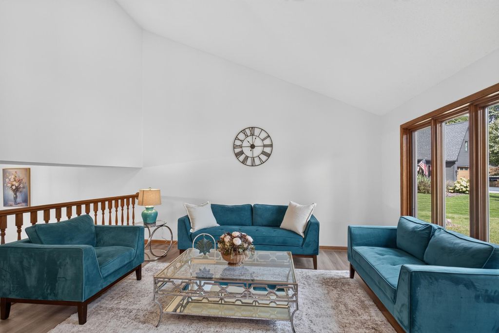 2633 Nightingale Court, Chaska, MN 55318 — photo 4
