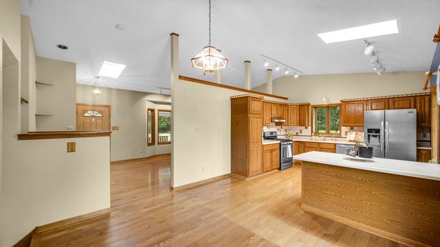860 N 550 E, Westville, IN 46391