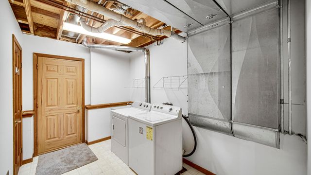 860 N 550 E, Westville, IN 46391
