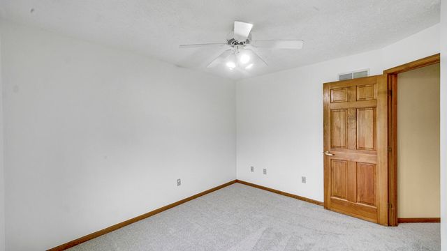 860 N 550 E, Westville, IN 46391