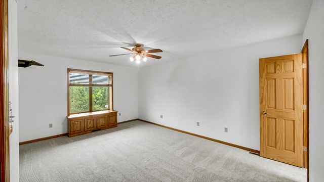 860 N 550 E, Westville, IN 46391