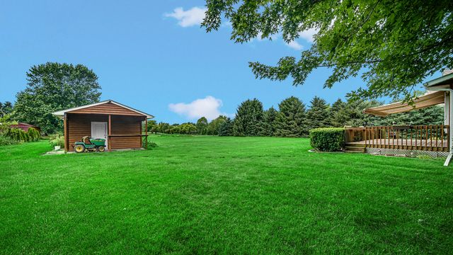 860 N 550 E, Westville, IN 46391
