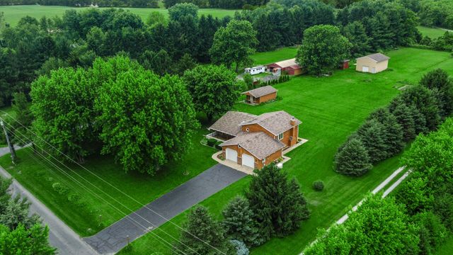 860 N 550 E, Westville, IN 46391