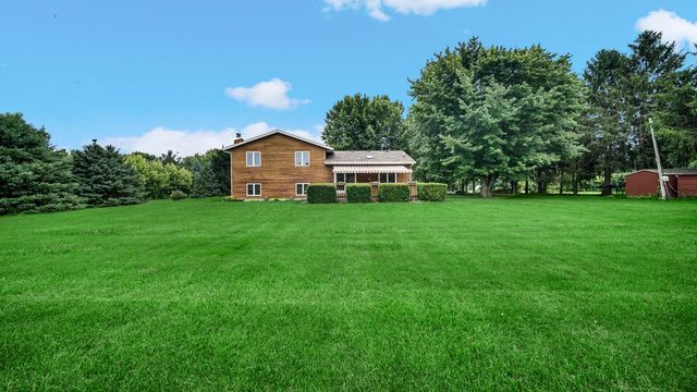 860 N 550 E, Westville, IN 46391