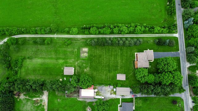860 N 550 E, Westville, IN 46391