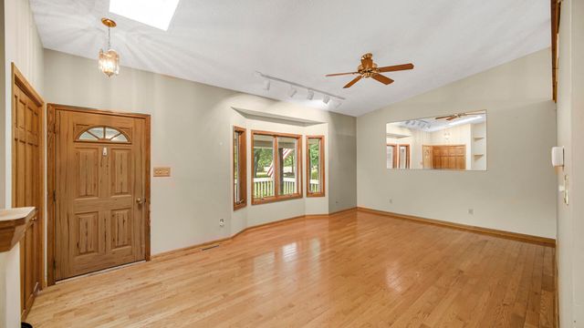 860 N 550 E, Westville, IN 46391