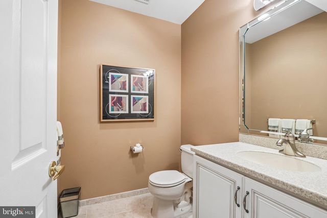 307 INGLETON CT, Warrington, PA 18976