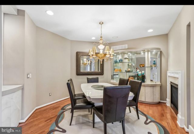 307 INGLETON CT, Warrington, PA 18976