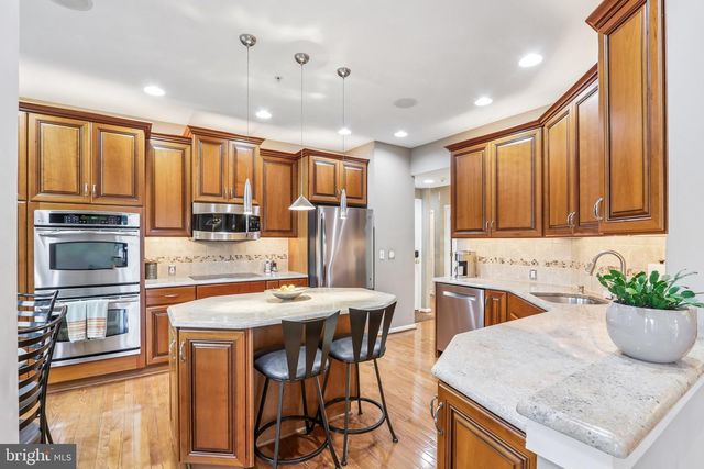 307 INGLETON CT, Warrington, PA 18976