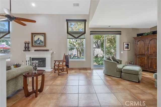 6030 W Country Court, Visalia, CA 93277