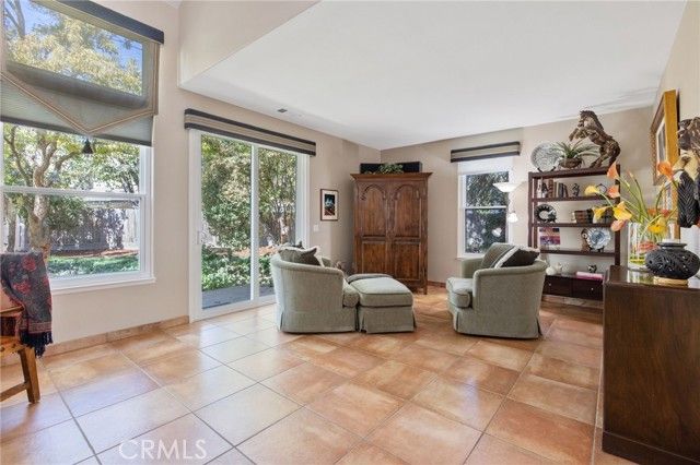 6030 W Country Court, Visalia, CA 93277