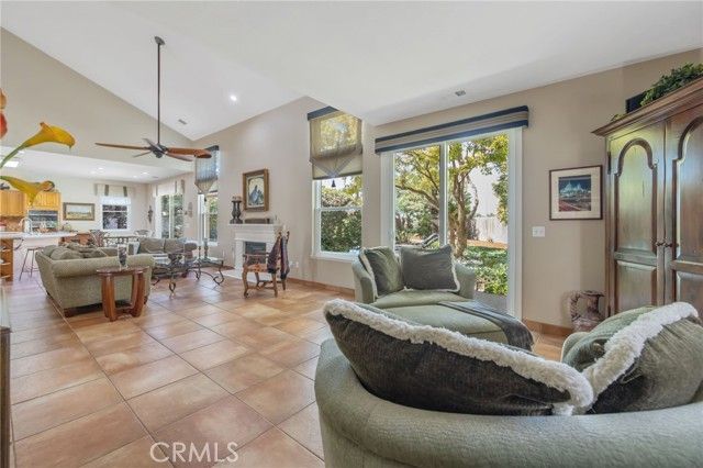 6030 W Country Court, Visalia, CA 93277