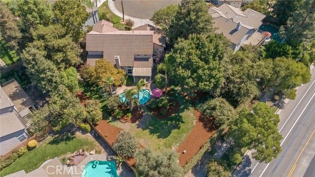 6030 W Country Court, Visalia, CA 93277