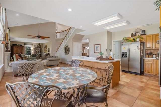 6030 W Country Court, Visalia, CA 93277