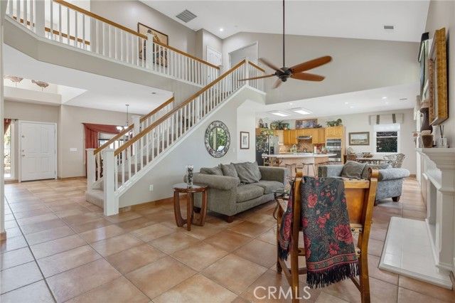 6030 W Country Court, Visalia, CA 93277