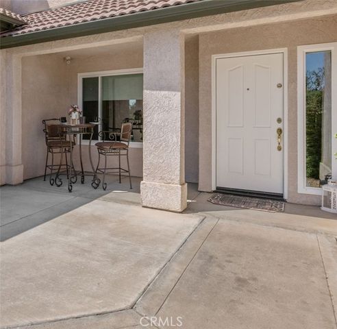 6030 W Country Court, Visalia, CA 93277