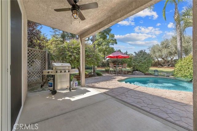 6030 W Country Court, Visalia, CA 93277