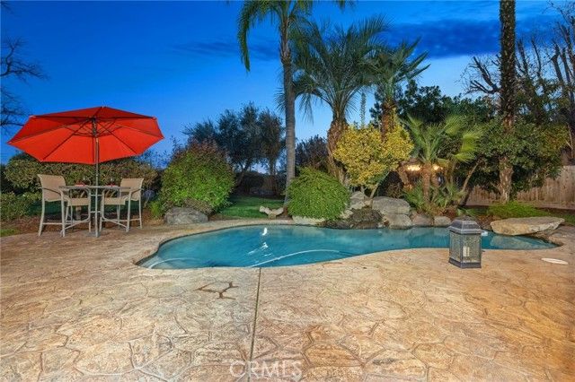 6030 W Country Court, Visalia, CA 93277