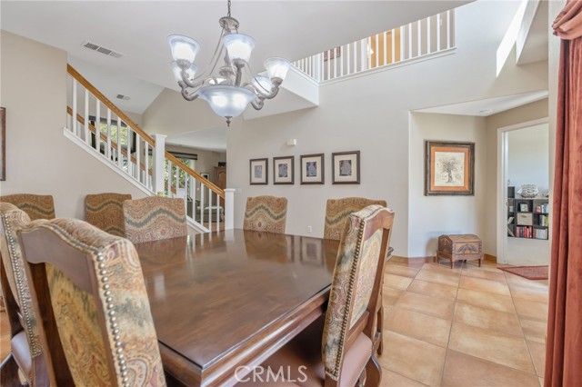 6030 W Country Court, Visalia, CA 93277