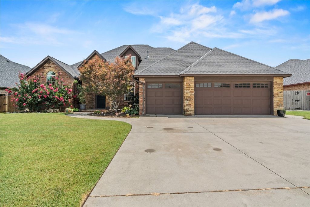 1515 Abbey Road, El Reno, OK 73036