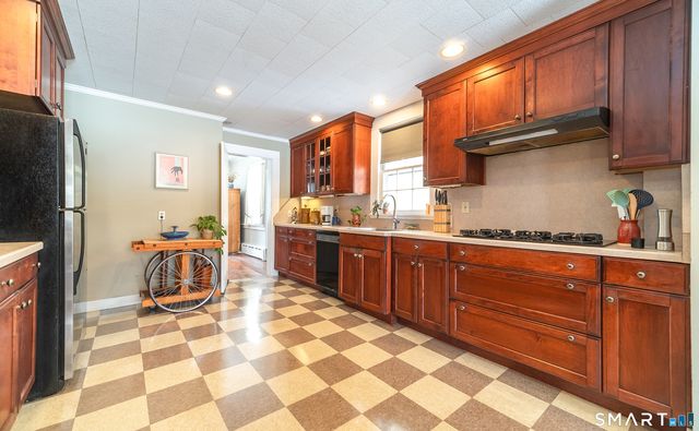 185 Broadway Street, Norwich, CT 06360