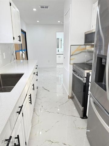 2005 Mariner CT, Labelle, FL 33935