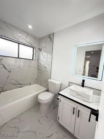 2005 Mariner CT, Labelle, FL 33935