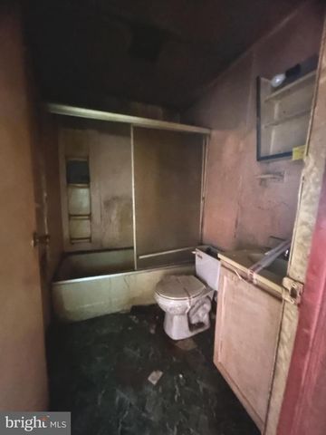 411 CLOVER CT, Taneytown, MD 21787