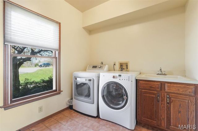 6 River Bluff Court, Augusta, MO 63332