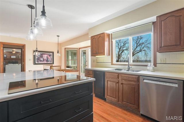 6 River Bluff Court, Augusta, MO 63332