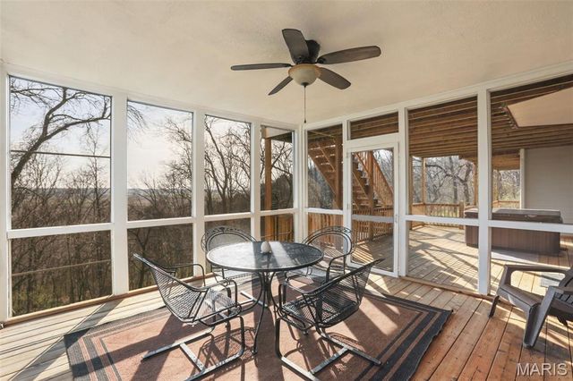 6 River Bluff Court, Augusta, MO 63332