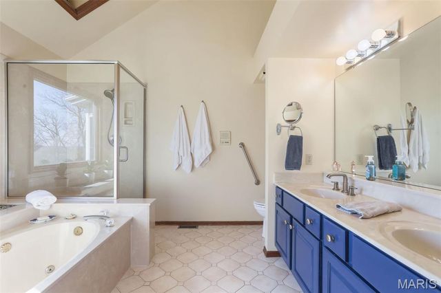 6 River Bluff Court, Augusta, MO 63332