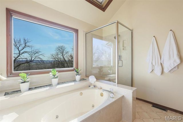 6 River Bluff Court, Augusta, MO 63332