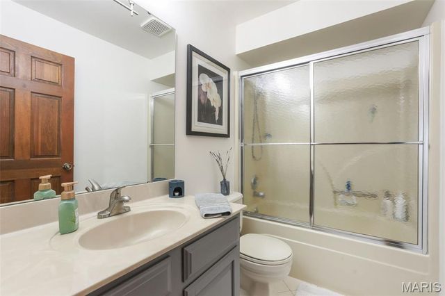 6 River Bluff Court, Augusta, MO 63332