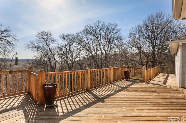 6 River Bluff Court, Augusta, MO 63332