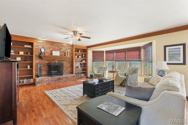 6 River Bluff Court, Augusta, MO 63332