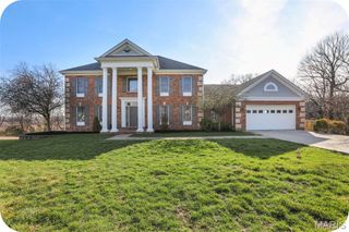 6 River Bluff Court, Augusta, MO 63332