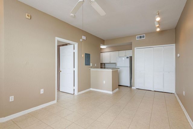 9170 LAKE CHASE ISLAND WAY 9170, Tampa, FL 33626