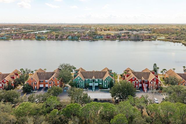 9170 LAKE CHASE ISLAND WAY 9170, Tampa, FL 33626